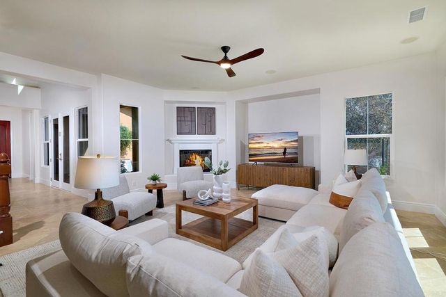 3221 CORTE TAMARINDO, Carlsbad, CA 92009