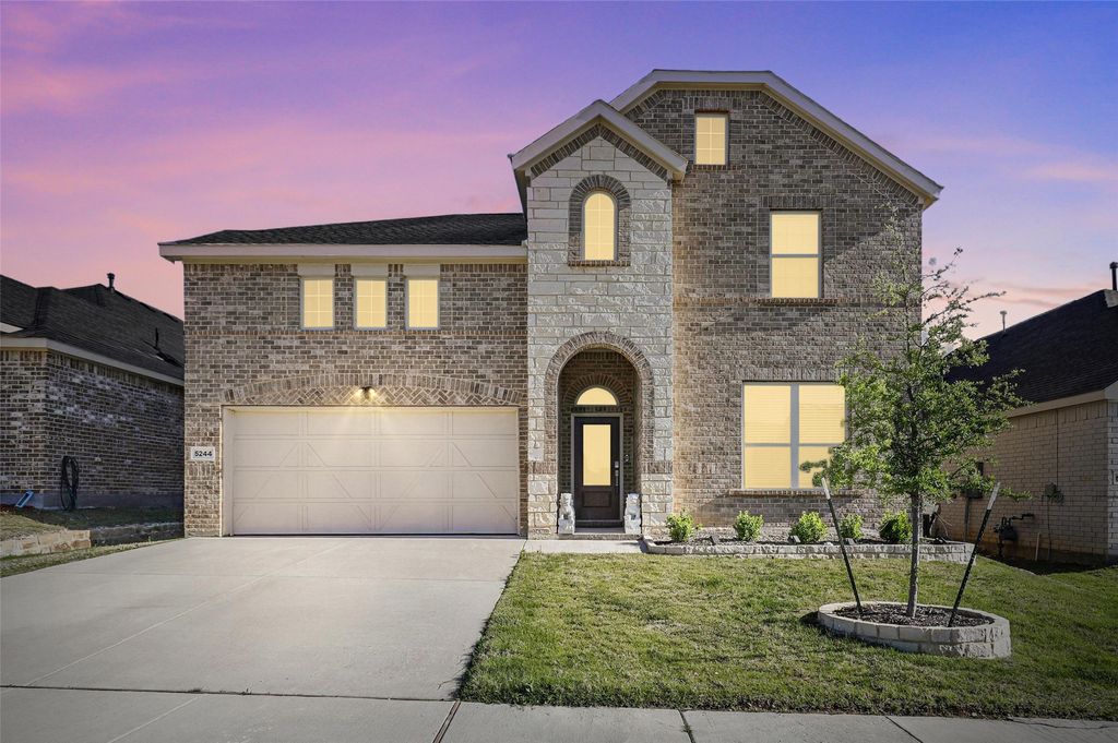 5244 Mountain Top Trail, Fort Worth, TX 76036