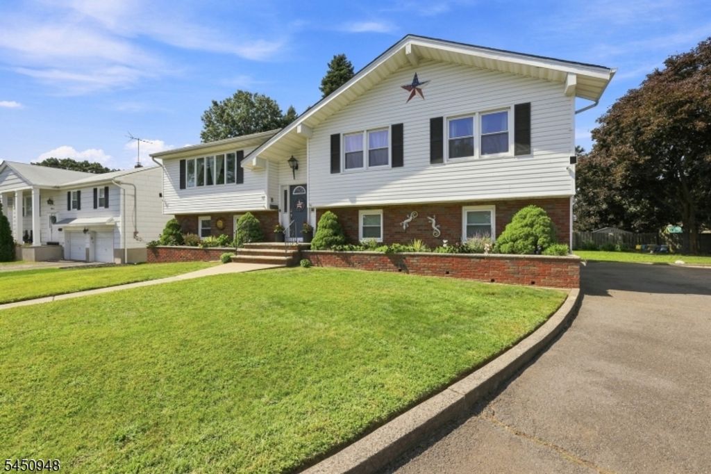 17 Dando Ct, Clifton City, NJ 07013 — photo 3