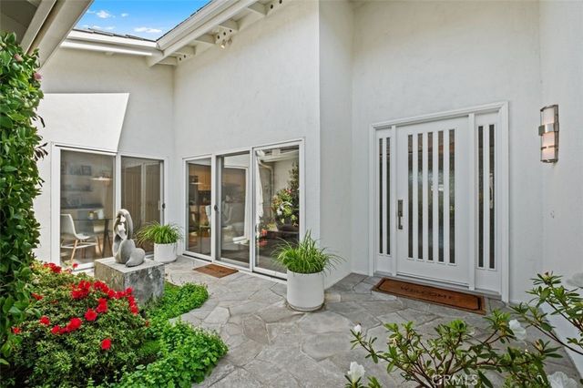 10 Rue Grand Vallee, Newport Beach, CA 92660