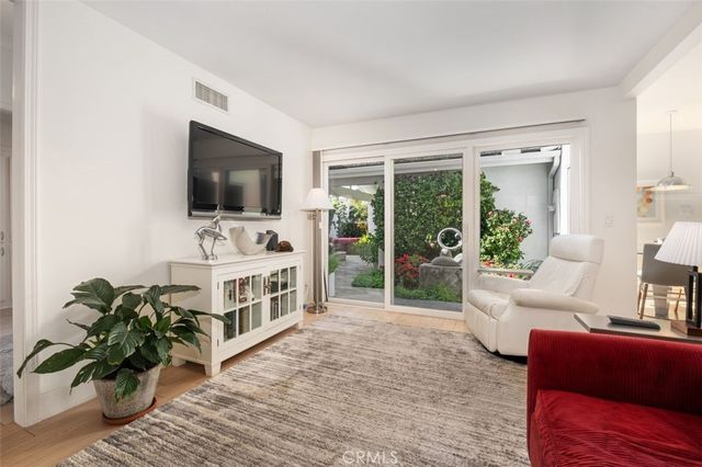10 Rue Grand Vallee, Newport Beach, CA 92660