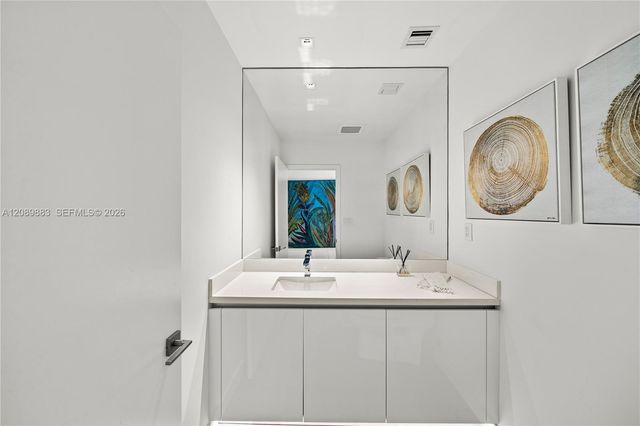 801 S Pointe Drive PH 2, Miami Beach, FL 33139