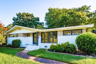 1621 Keeling Place, Charlotte, NC 28210