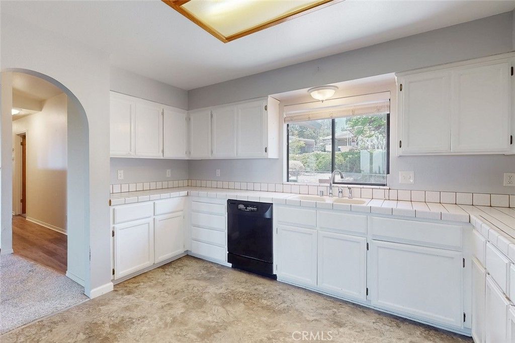 Image 11 of property listing at 42 Greenbrier, Oroville, CA 95966