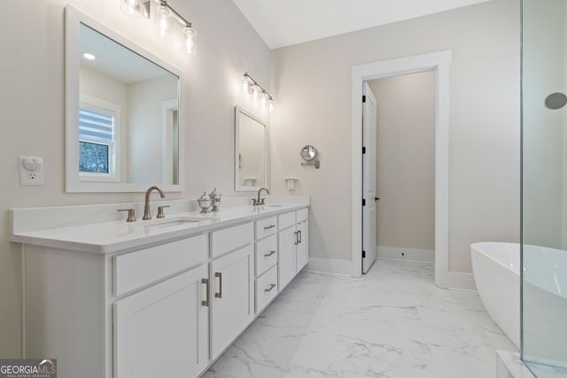 1090 Loch Lomond Drive, Greensboro, GA 30642