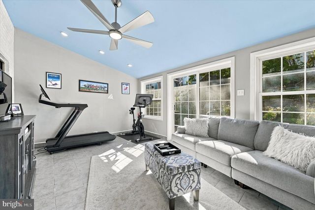 616 NAYLORS RUN RD, Havertown, PA 19083