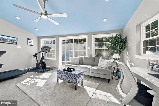 616 NAYLORS RUN RD, Havertown, PA 19083