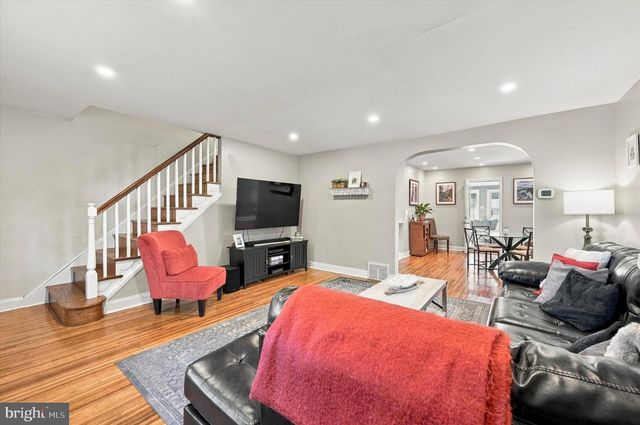 616 NAYLORS RUN RD, Havertown, PA 19083