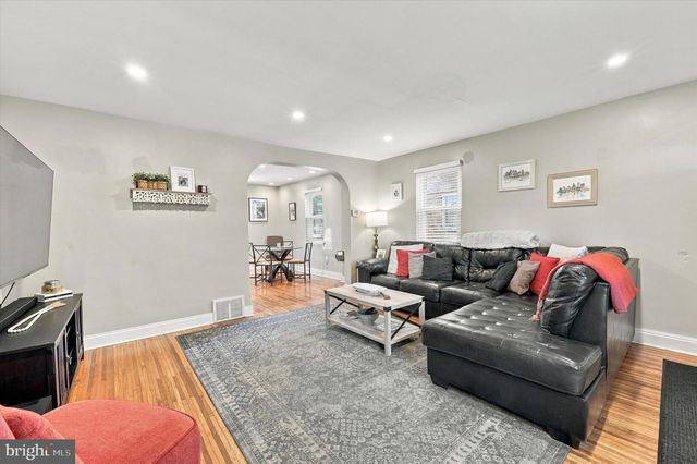 616 NAYLORS RUN RD, Havertown, PA 19083