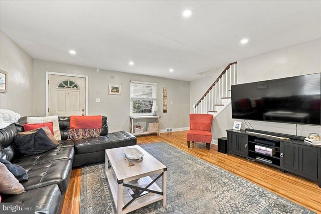 616 NAYLORS RUN RD, Havertown, PA 19083