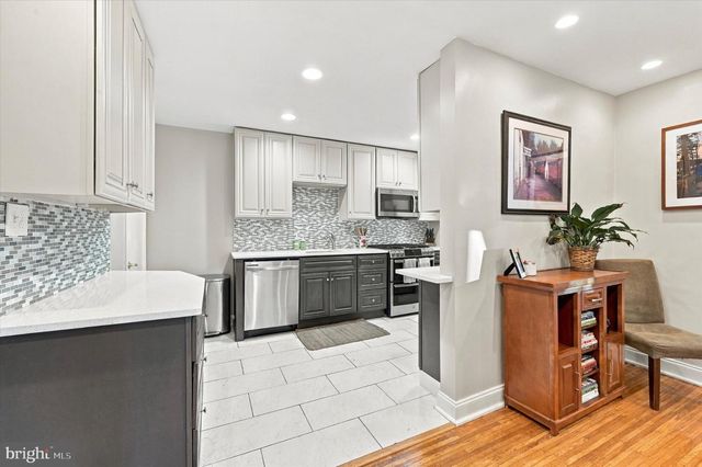616 NAYLORS RUN RD, Havertown, PA 19083