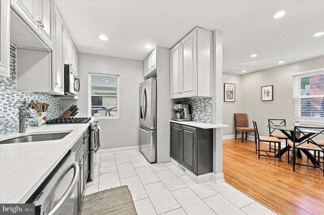 616 NAYLORS RUN RD, Havertown, PA 19083