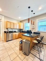 68 Calumet Street 3, Boston, MA 02120