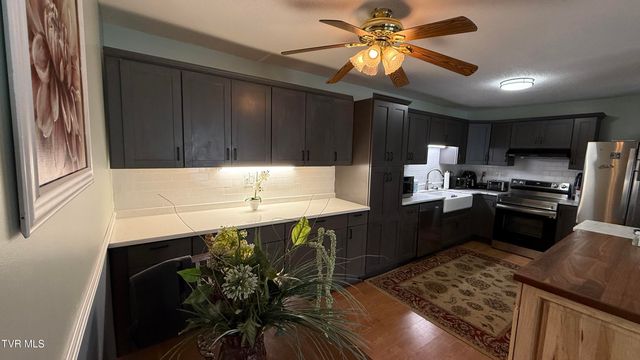 1413 Lodge Pine Walk 1413, Kingsport, TN 37660
