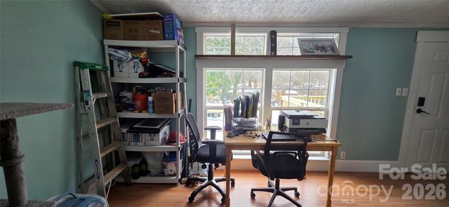 85 Vance Avenue, Black Mountain, NC 28711