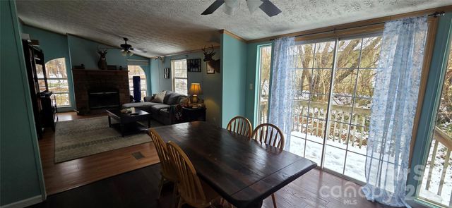 85 Vance Avenue, Black Mountain, NC 28711