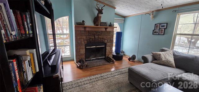 85 Vance Avenue, Black Mountain, NC 28711