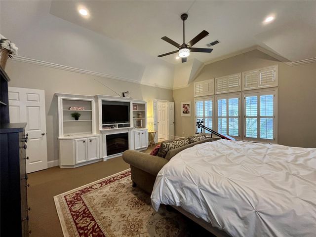 27 Lana Lane A, Houston, TX 77027