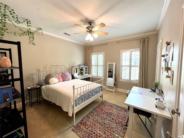 27 Lana Lane A, Houston, TX 77027