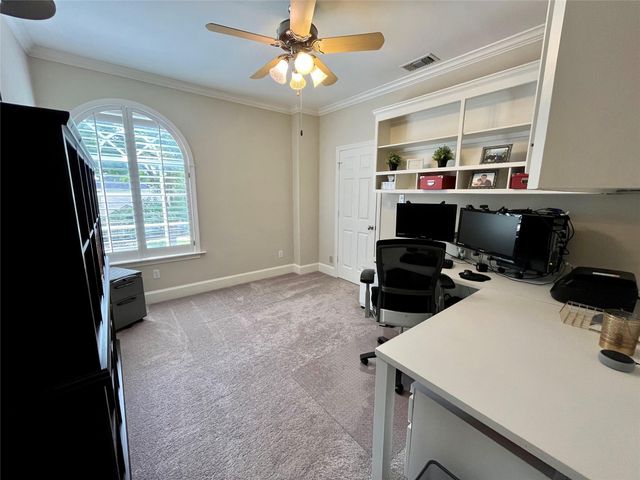 27 Lana Lane A, Houston, TX 77027