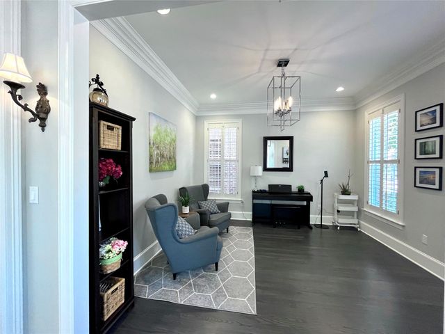 27 Lana Lane A, Houston, TX 77027
