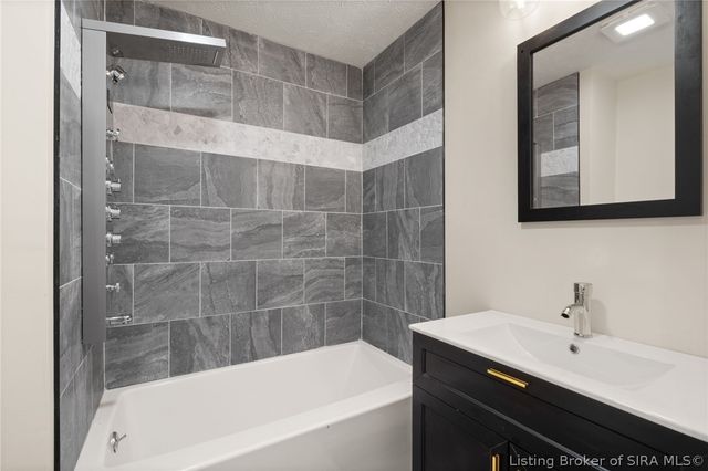 11295 Bradford Road, Greenville, IN 47124