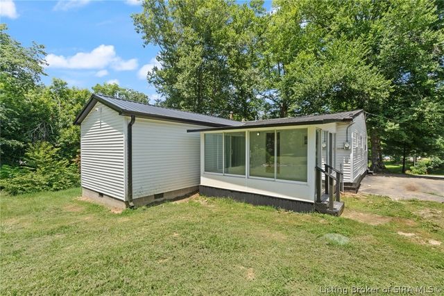 11295 Bradford Road, Greenville, IN 47124