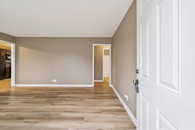 236 Tobacco Rd, Clarksville, TN 37042