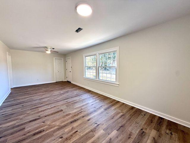 209 Leatherwood Ct, Ozark, AL 36360