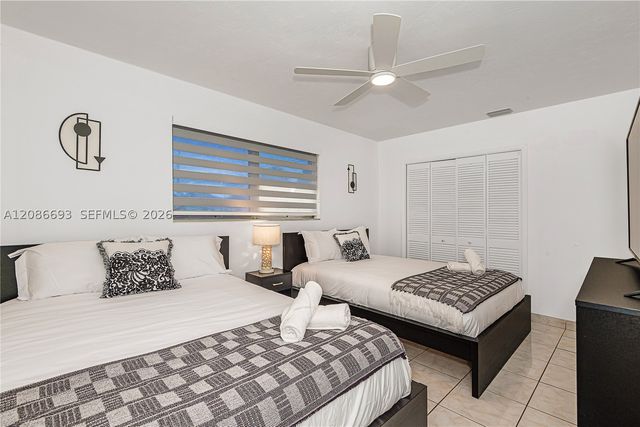 815 NE 6th St 0, Hallandale Beach, FL 33009