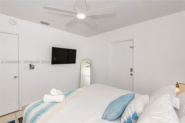 815 NE 6th St 0, Hallandale Beach, FL 33009