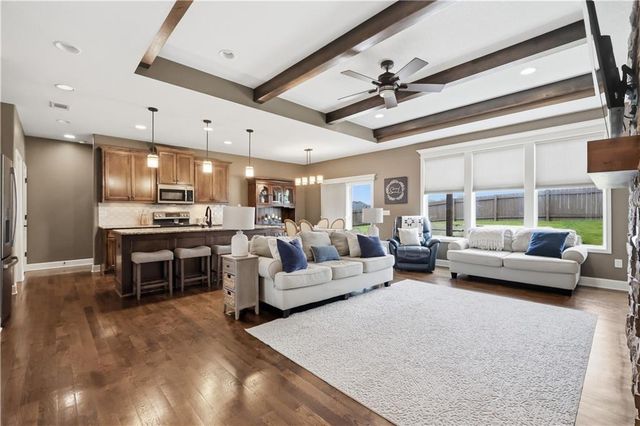 34533 W 82nd Street, De Soto, KS 66018