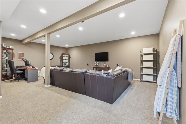 34533 W 82nd Street, De Soto, KS 66018