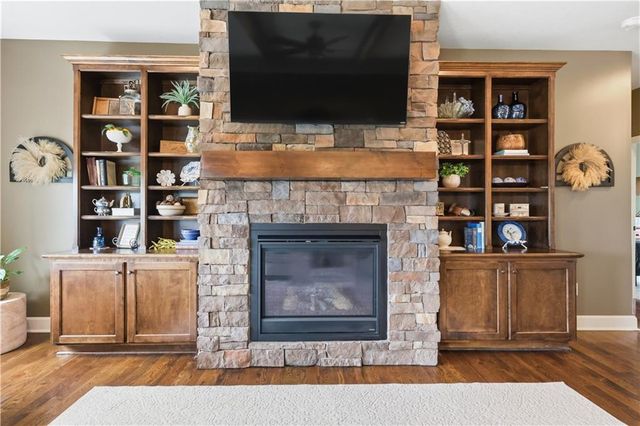 34533 W 82nd Street, De Soto, KS 66018