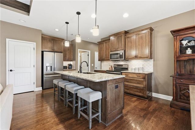 34533 W 82nd Street, De Soto, KS 66018