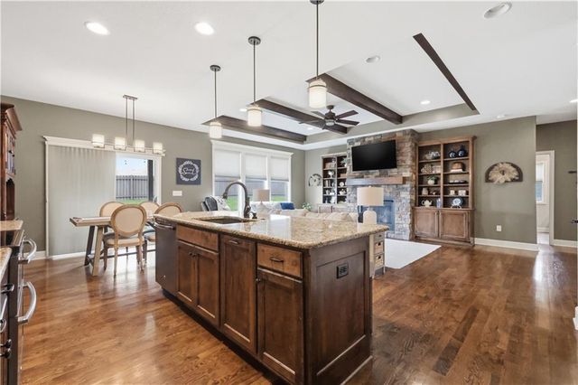 34533 W 82nd Street, De Soto, KS 66018