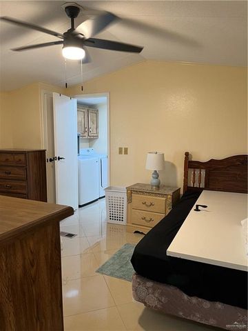 3040 Boca Chica Drive, Weslaco, TX 78596