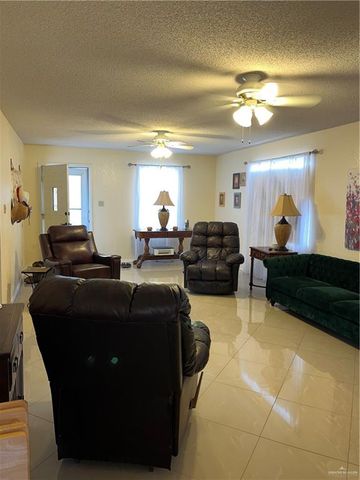 3040 Boca Chica Drive, Weslaco, TX 78596