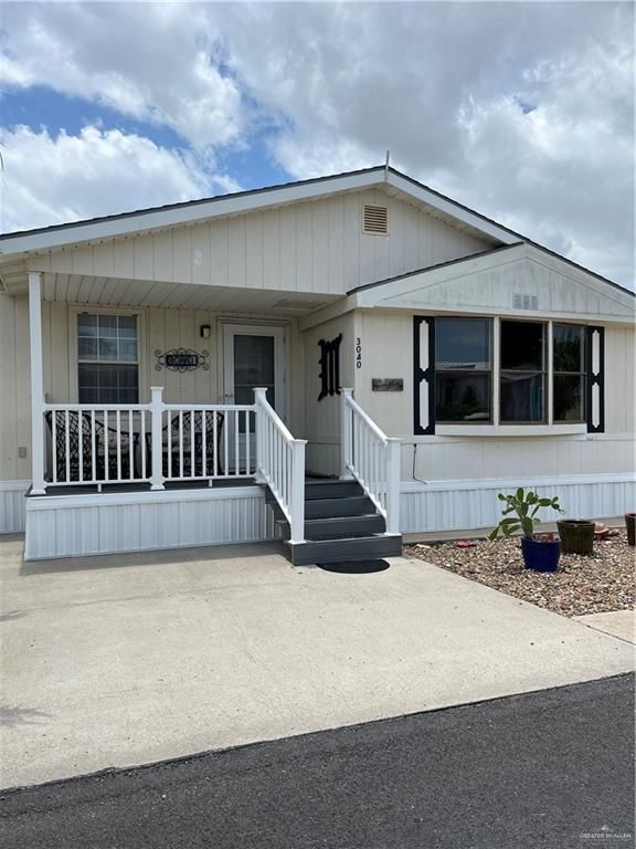 3040 Boca Chica Drive, Weslaco, TX 78596