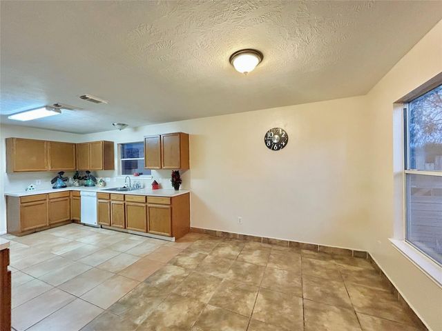 514 Regional Park Drive, Houston, TX 77060