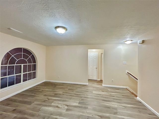 514 Regional Park Drive, Houston, TX 77060