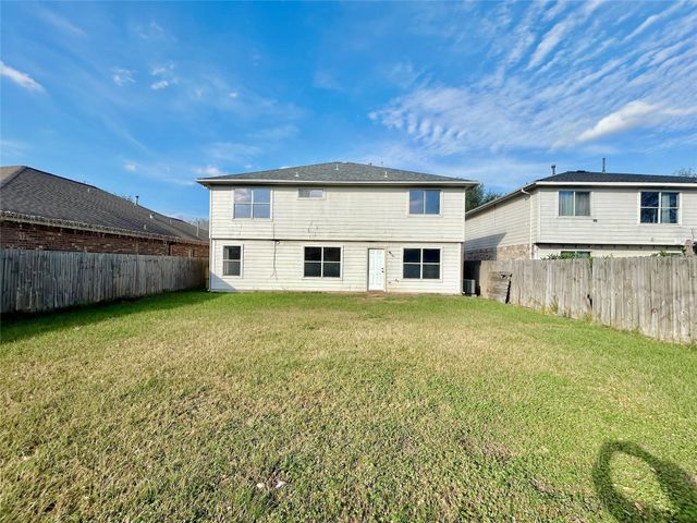 514 Regional Park Drive, Houston, TX 77060
