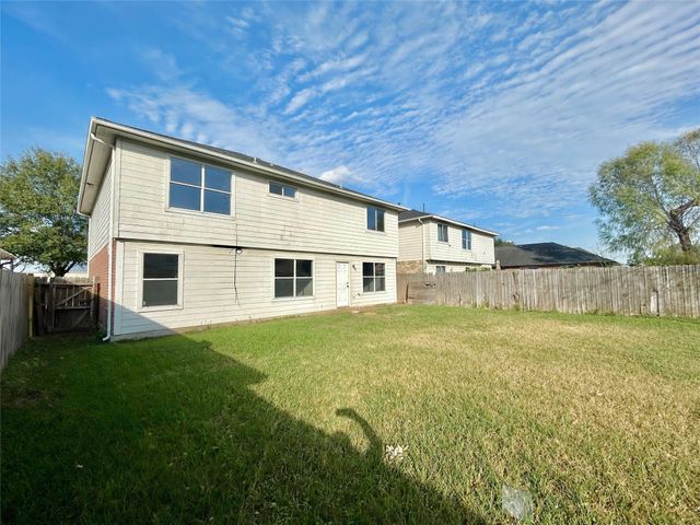 514 Regional Park Drive, Houston, TX 77060