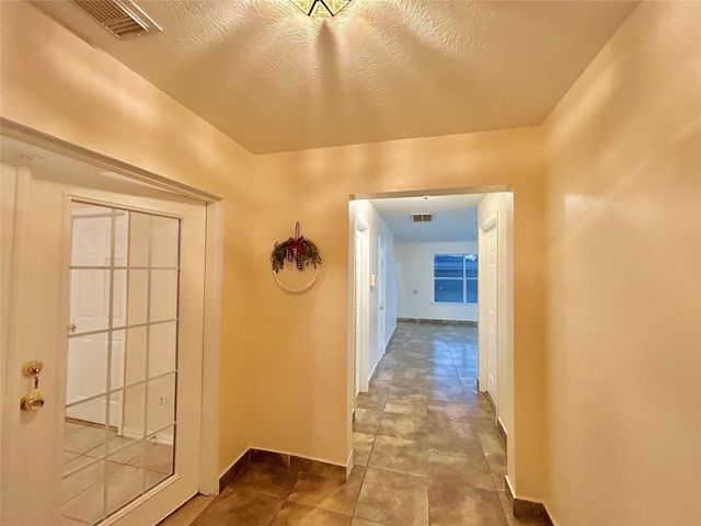 514 Regional Park Drive, Houston, TX 77060
