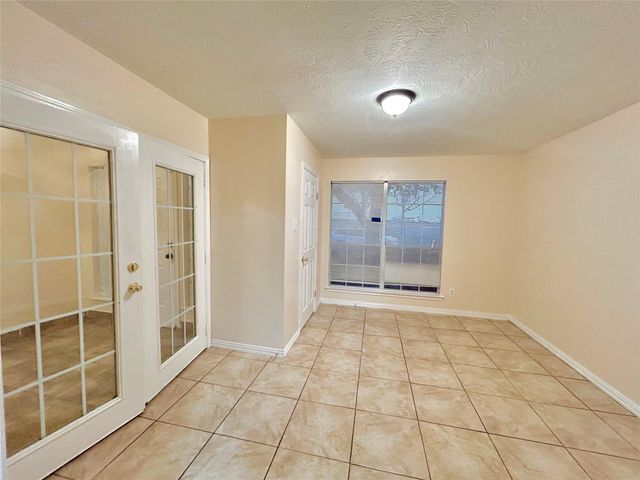 514 Regional Park Drive, Houston, TX 77060