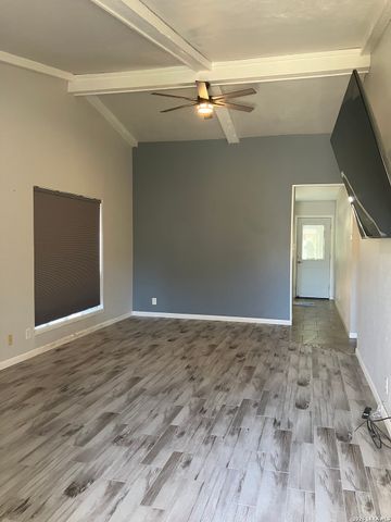 11303 Vance Jackson Rd Apt A5, San Antonio, TX 78230