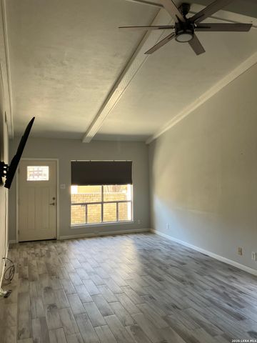 11303 Vance Jackson Rd Apt A5, San Antonio, TX 78230