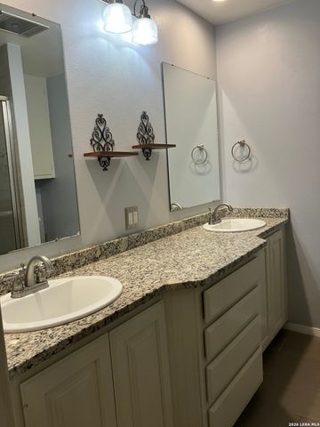 11303 Vance Jackson Rd Apt A5, San Antonio, TX 78230