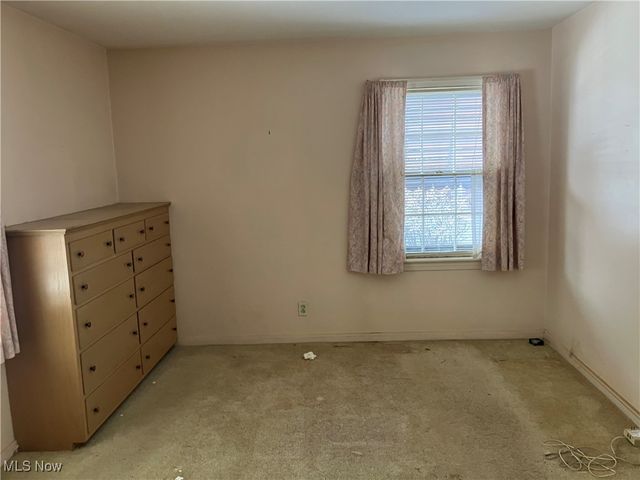 6361 S Canterbury Road, Parma, OH 44129