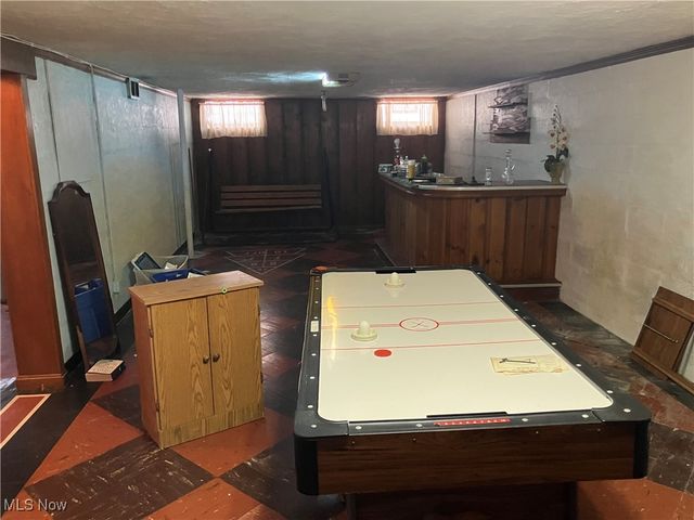 6361 S Canterbury Road, Parma, OH 44129